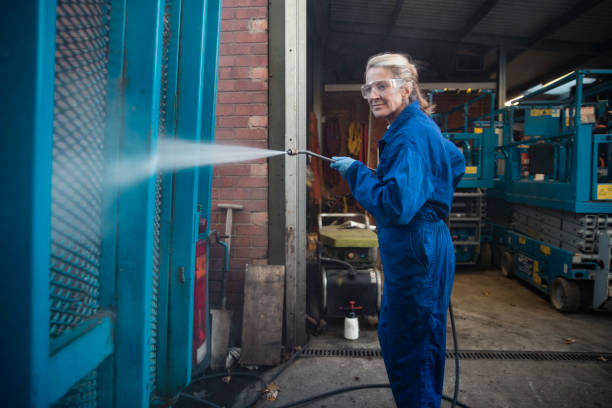 Best Local Pressure Washing Services  in Uniontown, OH